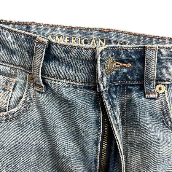 American Eagle Distressed Light Denim Mom Jeans Size 00 - Picture 3 of 16